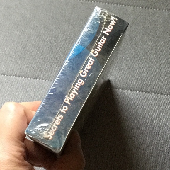 BNIB Ralph Paul’s Secrets to Playing Great Guitar VHS - Rock and Blues - Picture 8 of 12